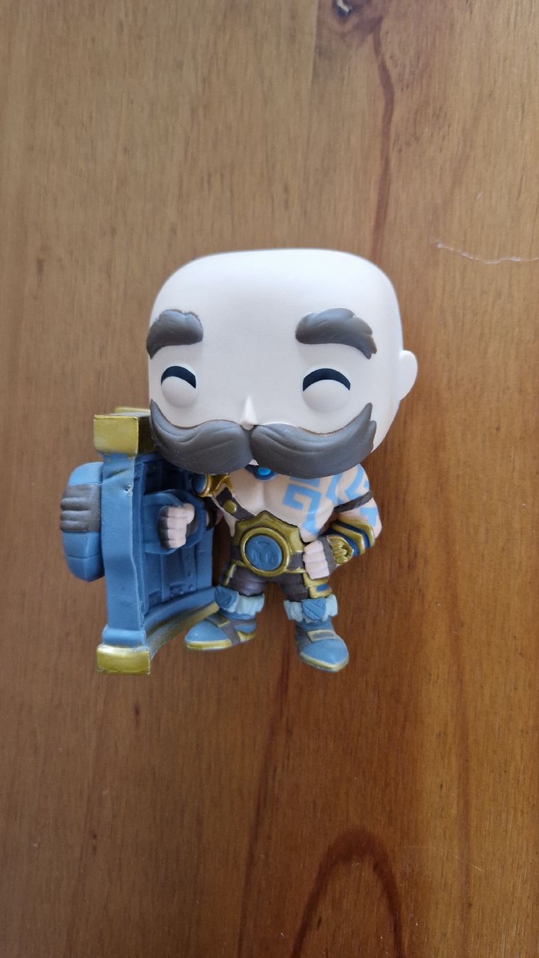 Funko Figurines: Braum - POP Figure – D'occasion à Gland par val_mr6x