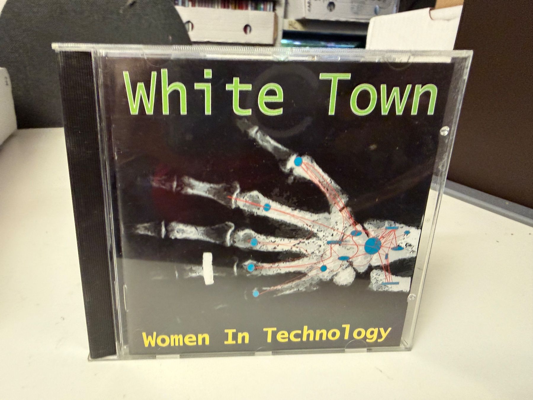 CD: White Town - Women In Technology - HD23A – Usato da Küsnacht ZH venduto da swisssales.net