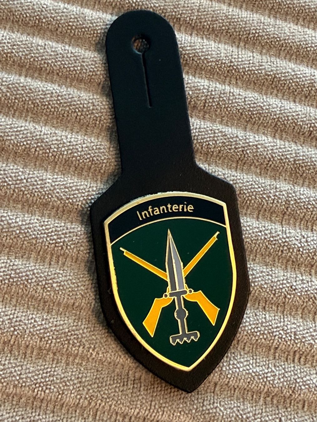 Schweizer Armee Placchette & Badge: Brustanhänger: Infanterie - Schweizer Armee – Usato da Brütten venduto da Hst1 1