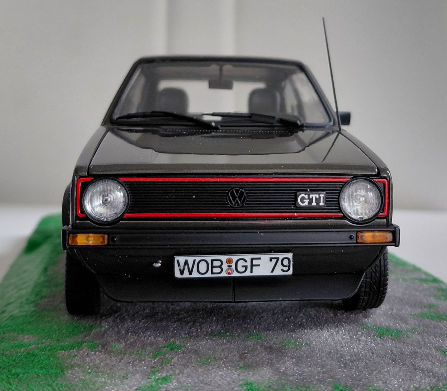 Revell Modellini d'auto: VW Golf 1. GTI – Nuovo (secondo la descrizione) da Bottenwil venduto da Toyscout 3