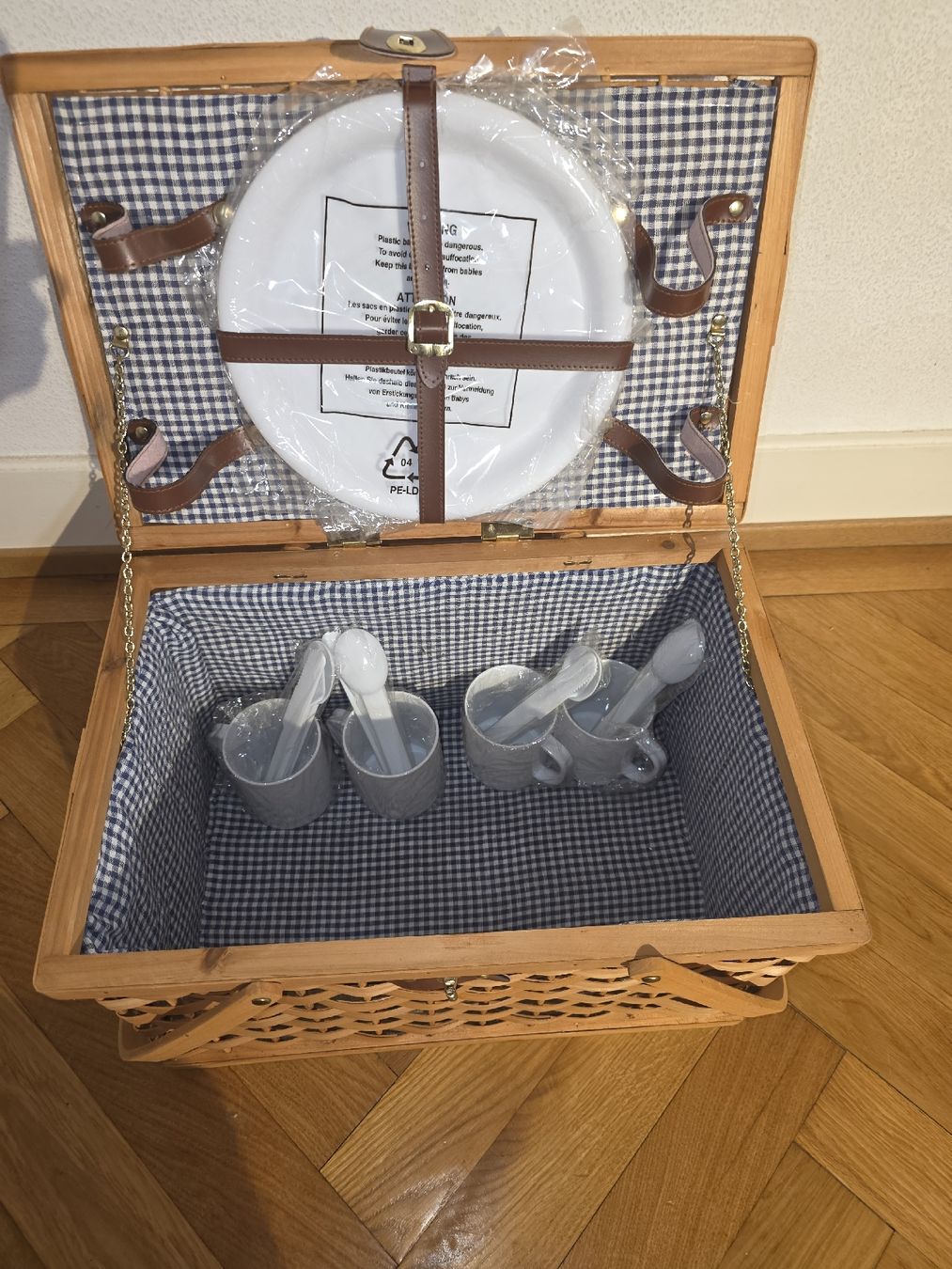 Autres articles pour la maison: Panier de pique-nique – Neuf avec emballage d'origine à Lausanne par reinold 2