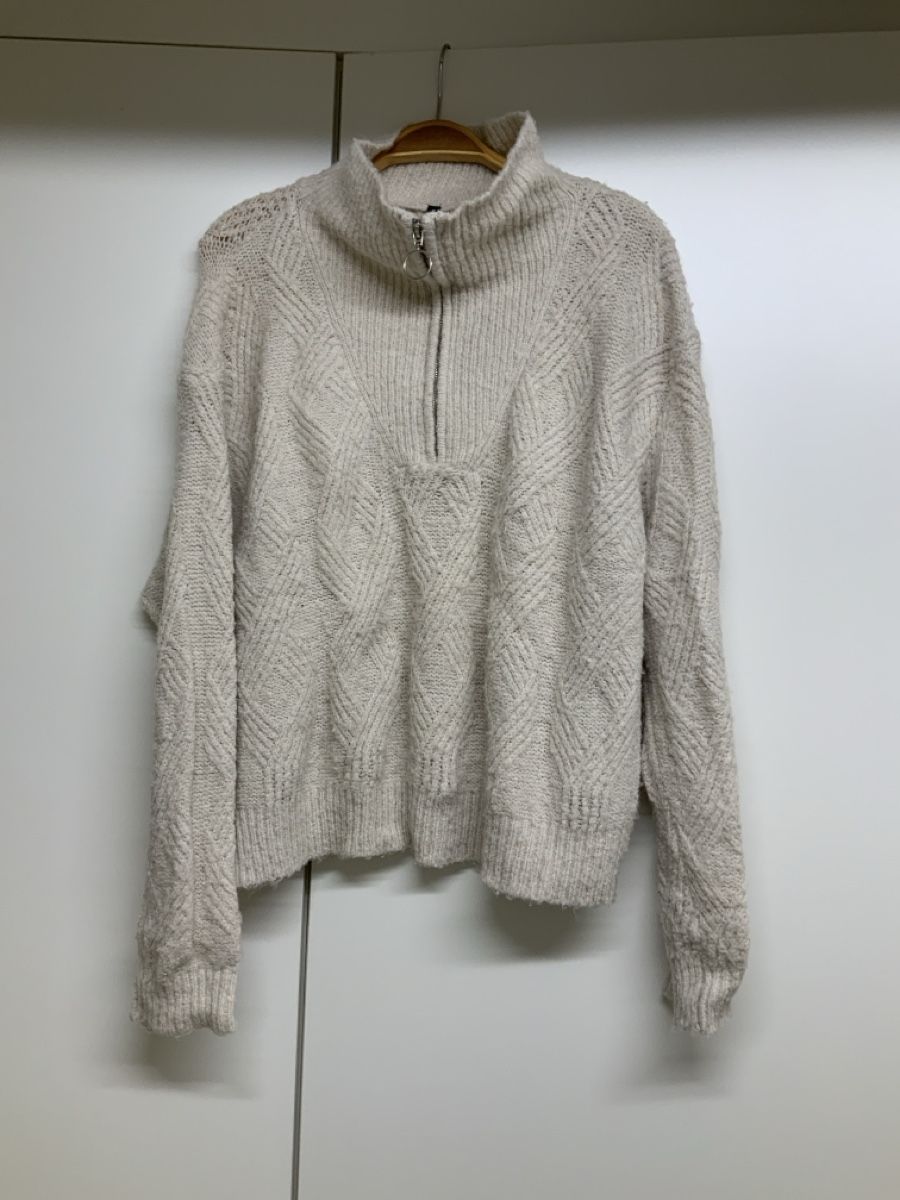 Maglioni & Felpe: Strickpullover Chicoree Reissverschluss beige Grösse M – Usato da Wallisellen venduto da AS.TZ. 1