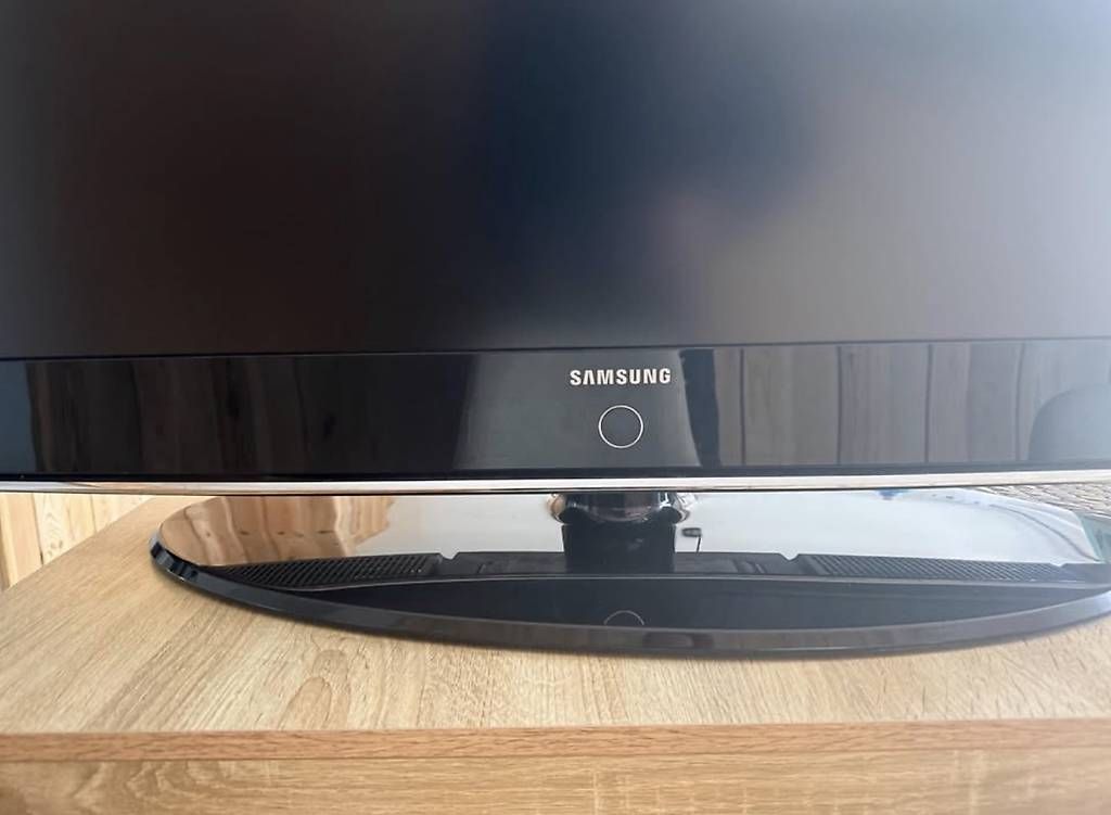Appareils TV: Télévision Samsung  – D'occasion à Botyre (Ayent) par emm_5nkx 1