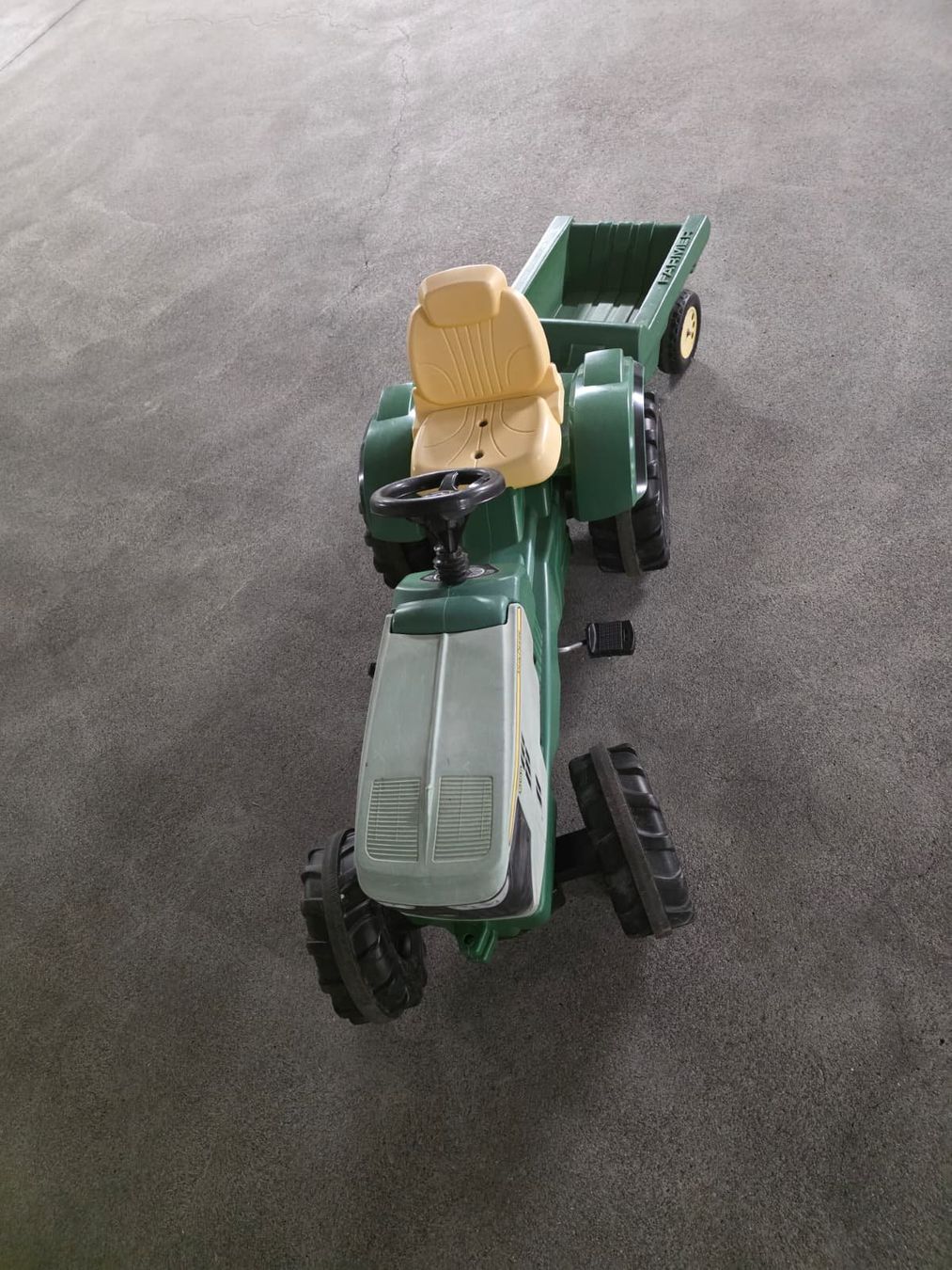 John Deere Fahrzeuge für Kinder: John-Deere-Tretttraktor mit Anhänger – Gebraucht aus Meggen von Scollection 2