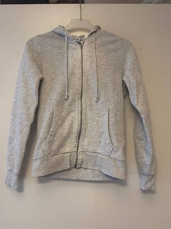 Graue Jacke