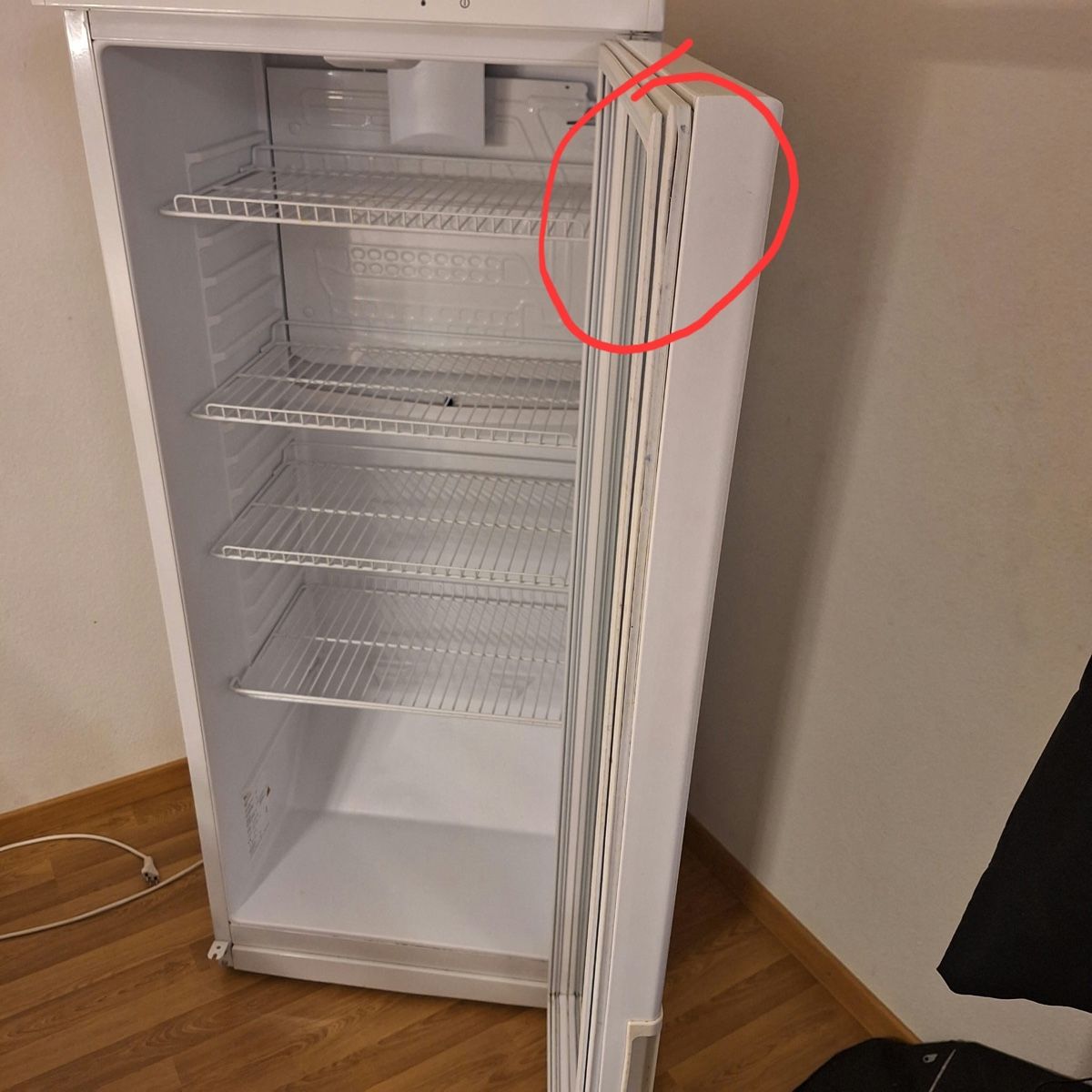 Réfrigérateurs: Kühlschrank  – D'occasion à Winterthur par odo_t75f 9