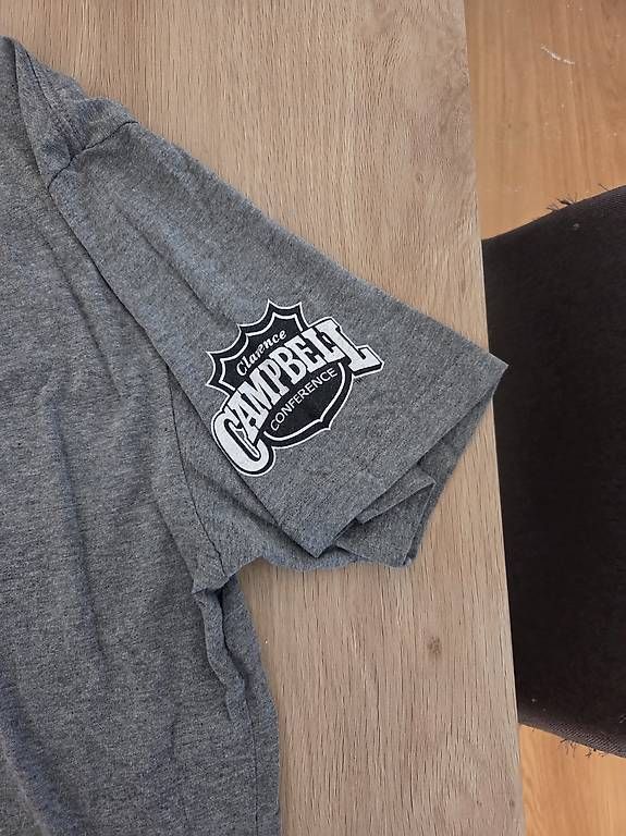 Camicie, T-shirt & Polo: T-shirt NHL  – Usato da Tramelan venduto da mic_5lzm 3