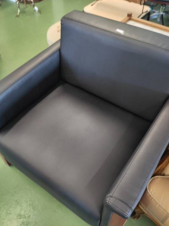 Poltrone: Sessel schwarz – Usato da Pratteln venduto da Cartonsducoeur_bl 1