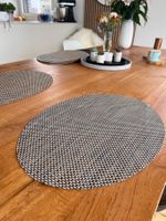 Tisch-Set aus Kunststoff