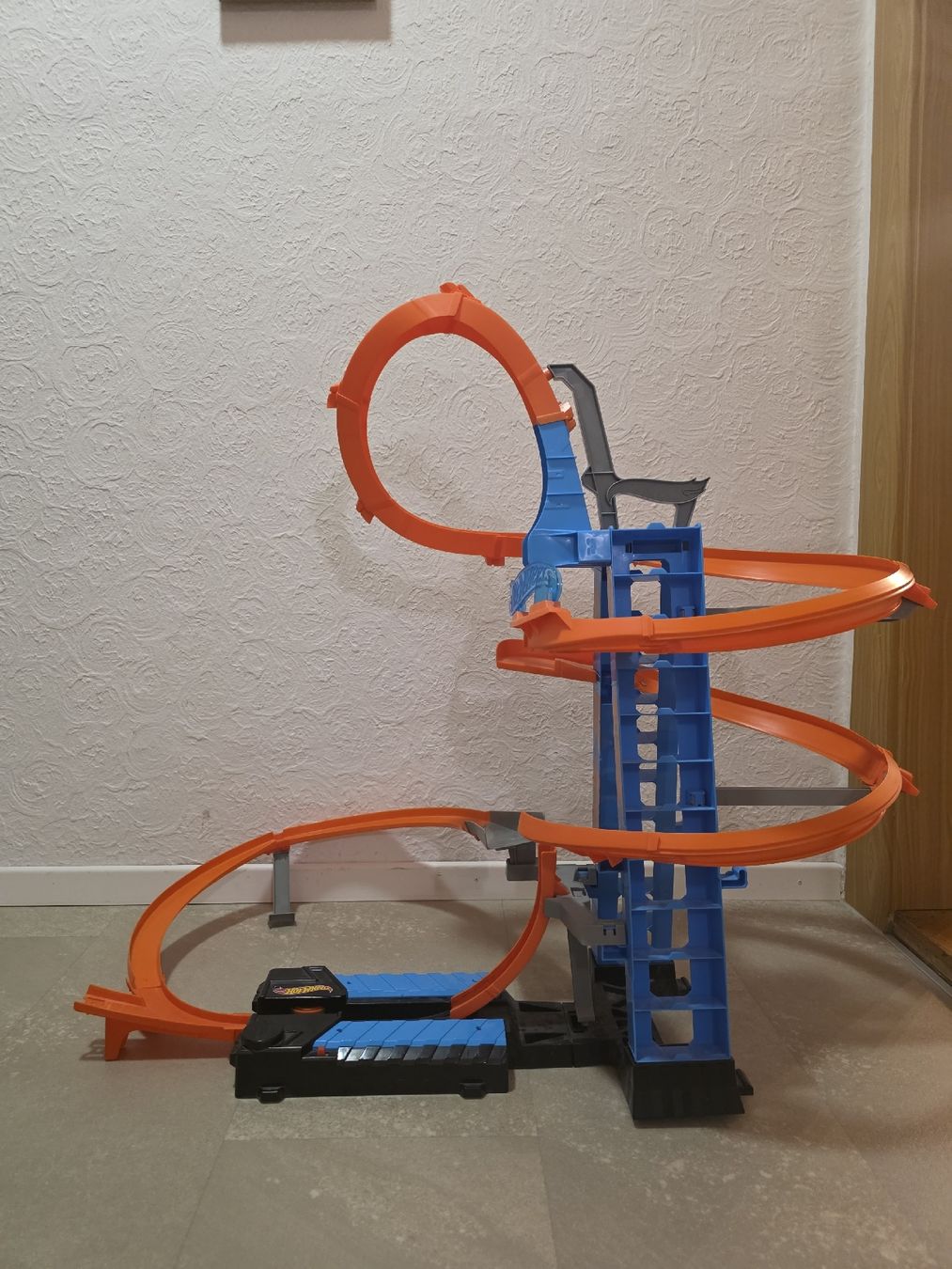 Hot Wheels Piste: Hot Wheels  Himmelscrash-Turm – Usato da Winznau venduto da soli9 2