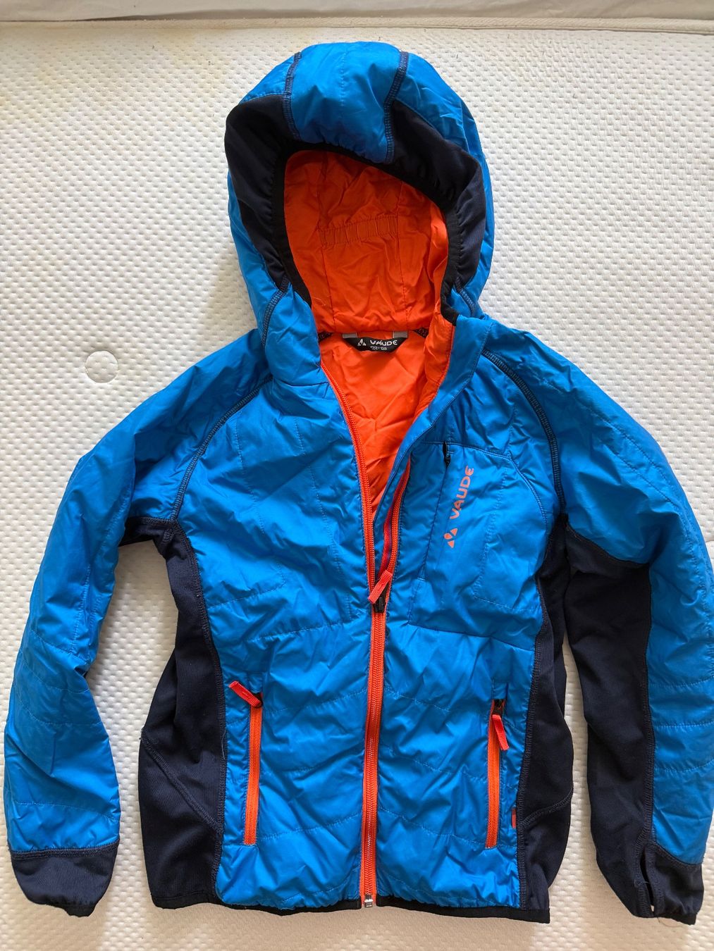 Vaude Jacken & Mäntel: Vaude Kinderjacke 122-128 – Gebraucht aus Basel von Sellr78 1