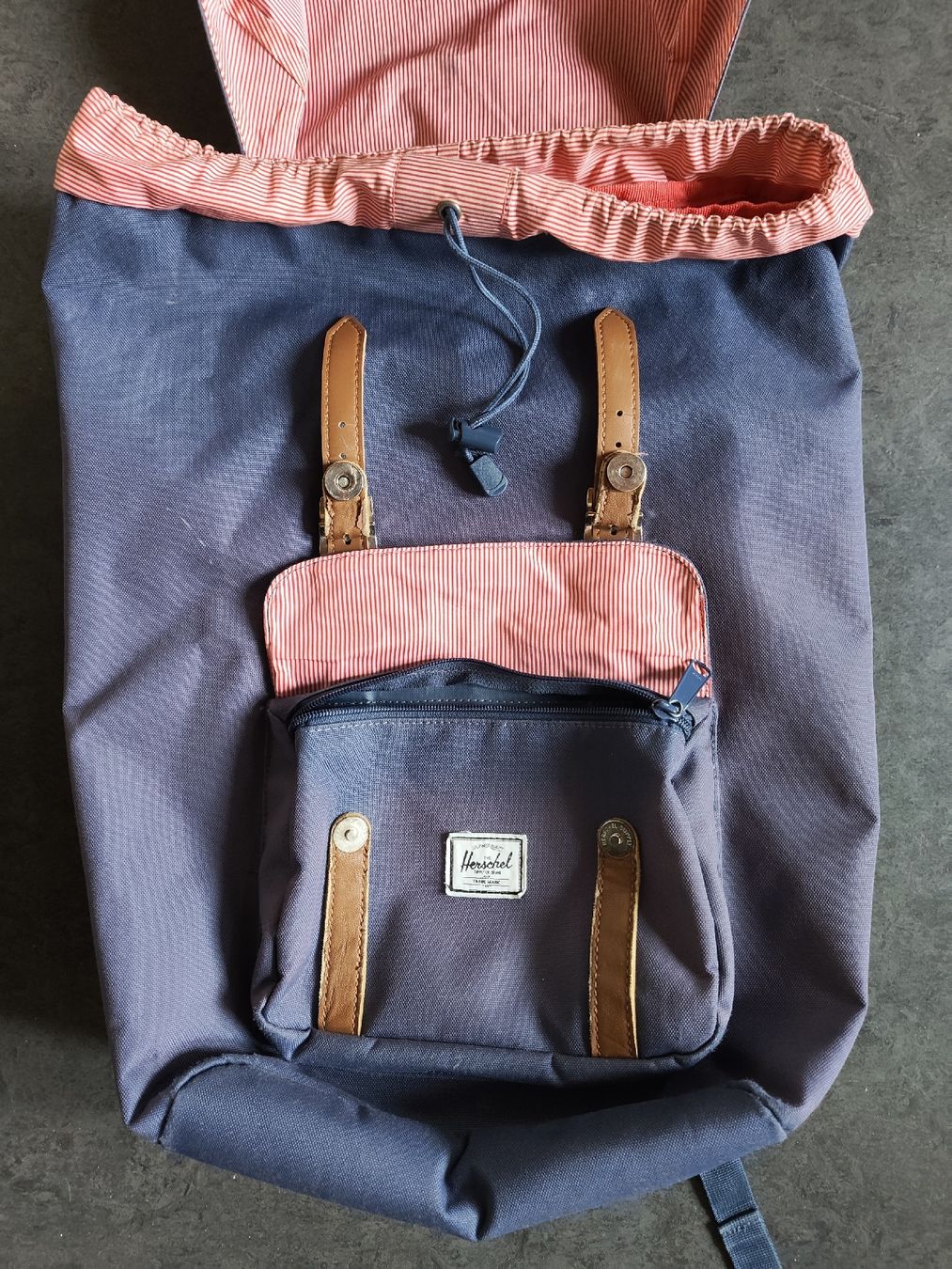 Herschel Zaini: Herschel Little America Rucksack Backpack Blue – Usato da Kilchberg ZH venduto da henser 1