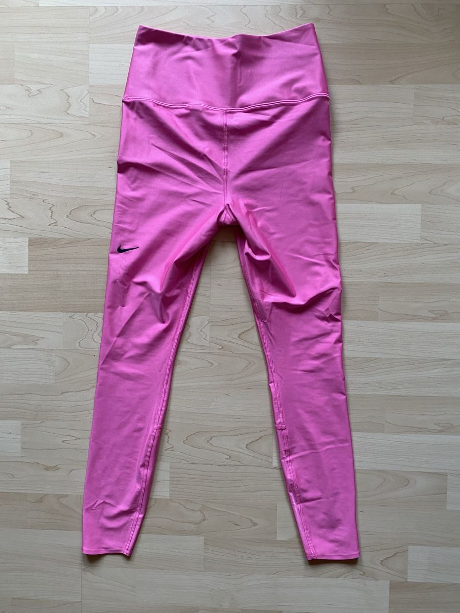 Nike Leggings: Legging nike rose comme neuf taille S  – Nuovo (secondo la descrizione) da Rubigen venduto da cam_drb7