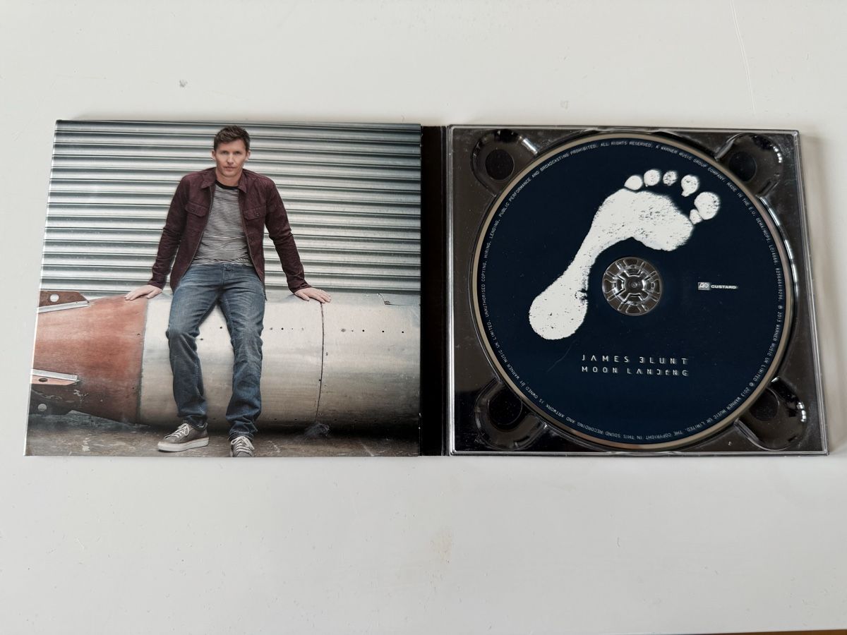 CD: James Blunt Moon Landing CD Album – Usato da Oberried Brienz venduto da Chyara 2