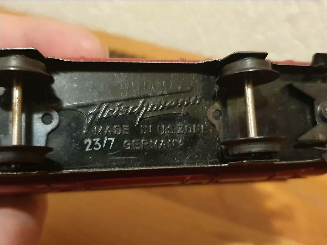 Fleischmann Modelleisenbahnen: Fleischmann Personenwagen H0  – Gebraucht aus Herznach von Dosendealer 4