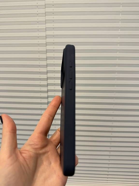 Covers & Schutzfolien: Iphone 17 Pro Max Handy Case – Gebraucht aus Olten von bay_fh8s 2