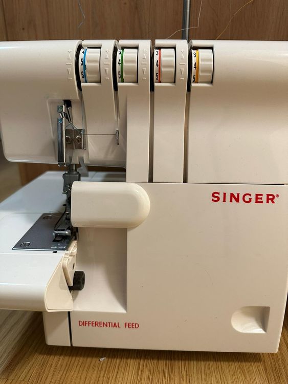Singer Overlock Nähmaschine 14SH654 Kaufen auf Ricardo