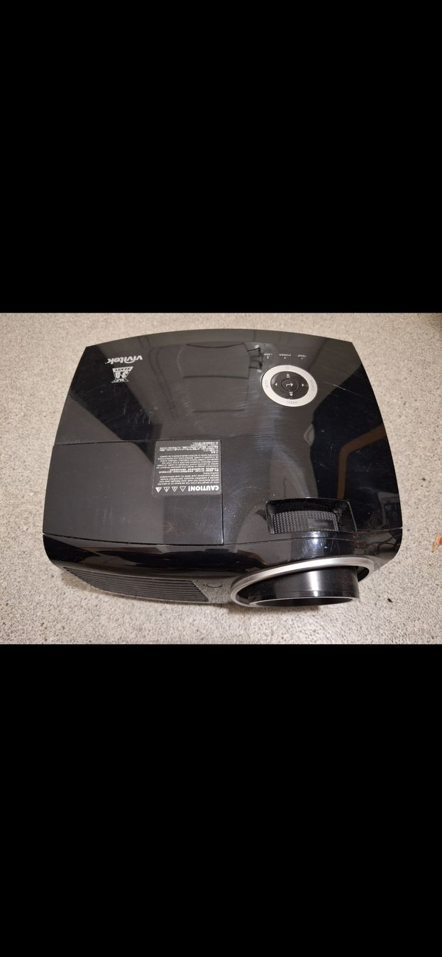 Heimkino: Beamer & Dolby Surround System – Gebraucht aus Gelterkinden von Jessyk94 2