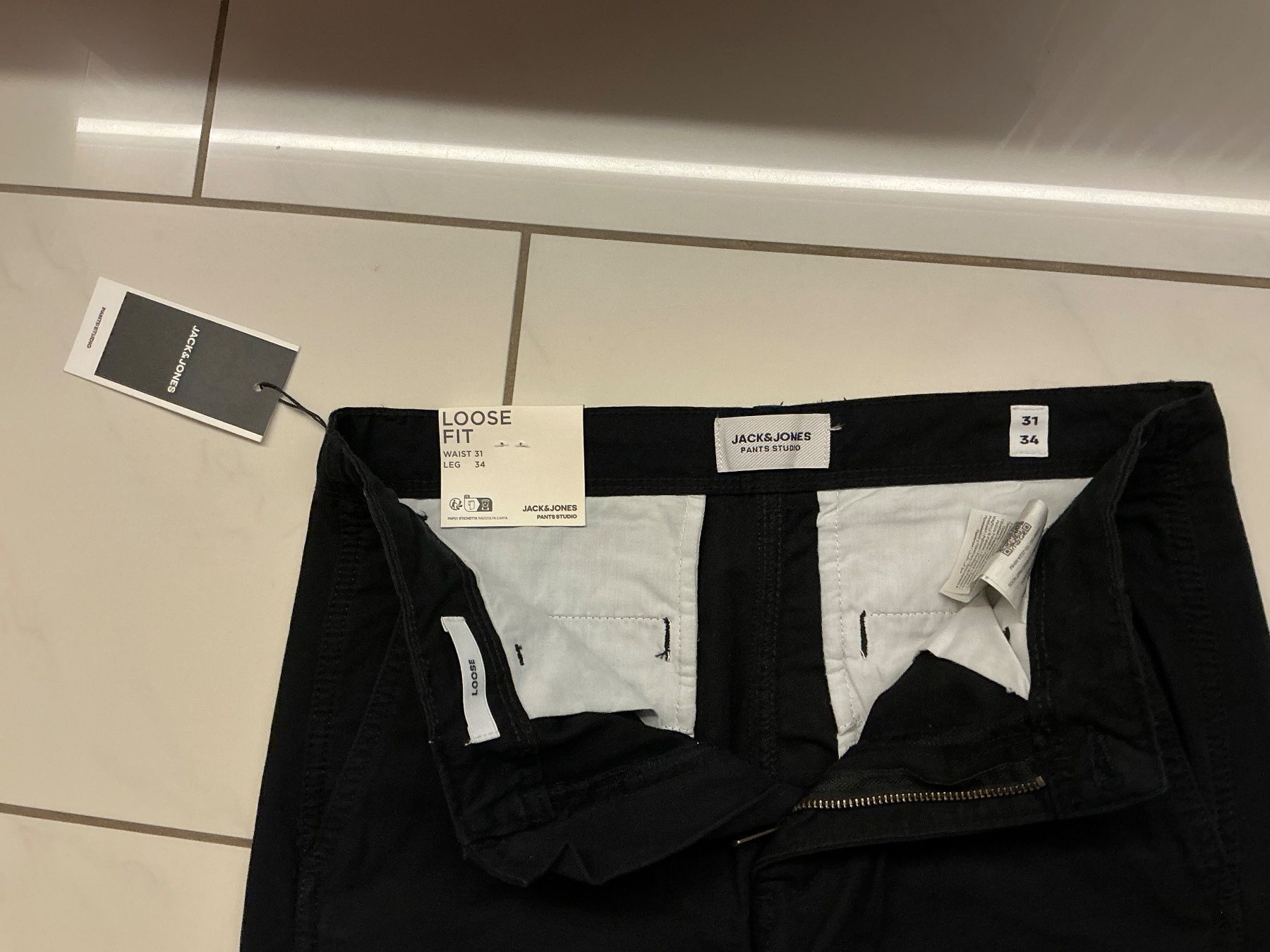 Jack & Jones Pantaloni: Neue Cargo Hose 31/34 Jack Jones – Nuovo e nell'imballaggio originale da Biel-Benken BL venduto da Sahra1 2