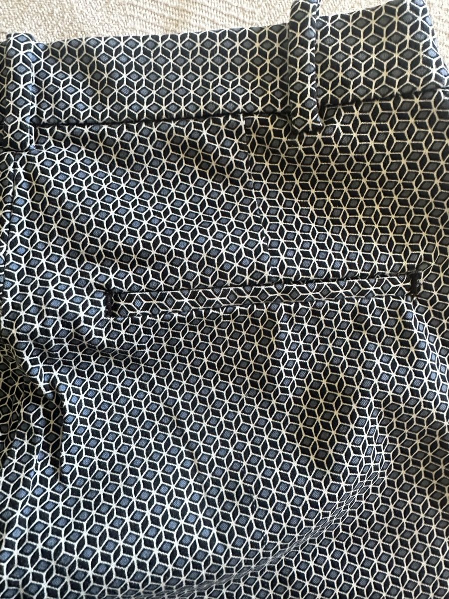 H&M Hosen: H&M Trousers patterned EUR 36 – Gebraucht aus Zürich von car_68nt 2