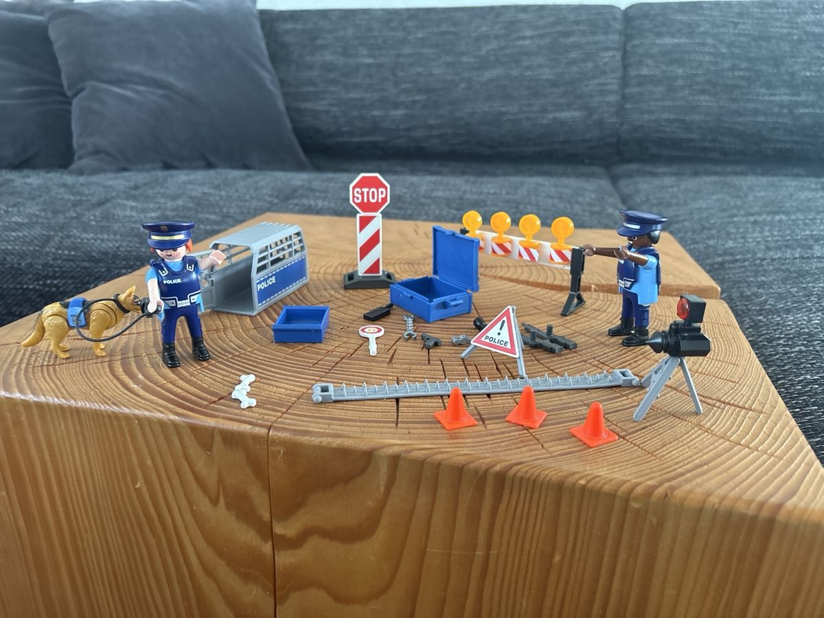 Playmobil Giocattoli: Playmobil 6878 – Usato da Safenwil venduto da sabikie