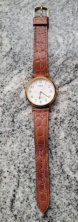 Orologi: Unisex Armbanduhr LORUS – Usato da Oberuzwil venduto da rtr_wp6m