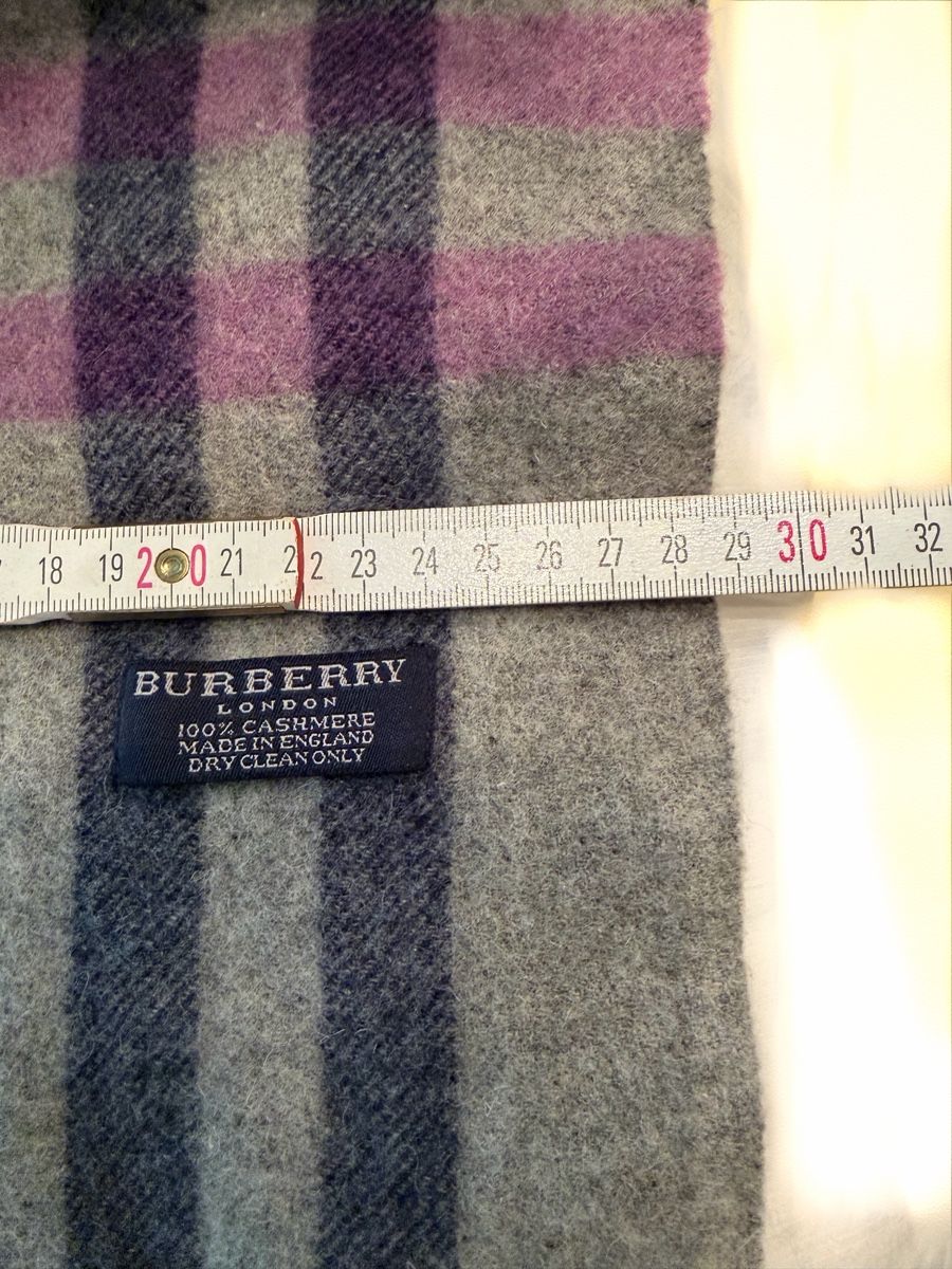 Burberry Foulard & Sciarpe: Burberry Schal cashmere – Usato da Luzern venduto da LillyOfTheValley 2