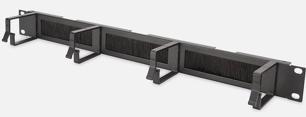 Racks & Cavalletti: 3x Digitus Kabelrangierpanel für Racks – Usato da Untersiggenthal venduto da Calif_Ornia