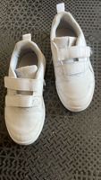 Puma Sneaker, Gr. 31, mit Klett, gut im Schuss