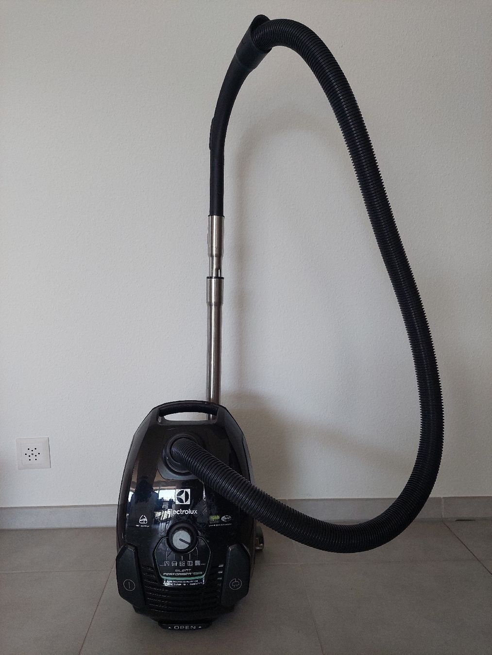 Electrolux Aspirateurs & Accessoires: Electrolux ESP7GREEN Staubsauger – D'occasion à Unterägeri par del_x5dk