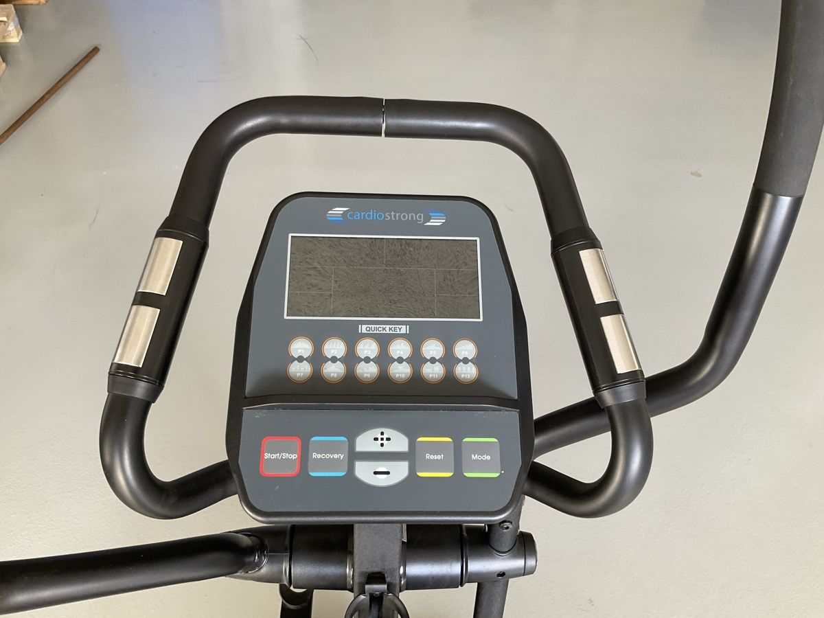 CardioStrong Hometrainer: Cardiostrong ex60 Crosstrainer – Usato da Ballwil venduto da dis_d2m7 1