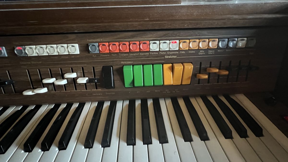 Hammond Strumenti musicali: Heimorgel Hohner D98 – Difettoso da Seuzach venduto da Biter 4