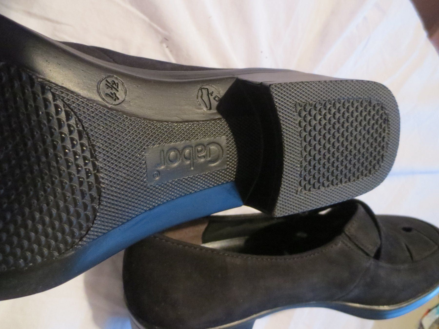 Gabor Scarpe da donna: NEU: Gabor schwarz, Gr. 37.5 Oberm.Leder – Nuovo (secondo la descrizione) da Männedorf venduto da Livingston 2