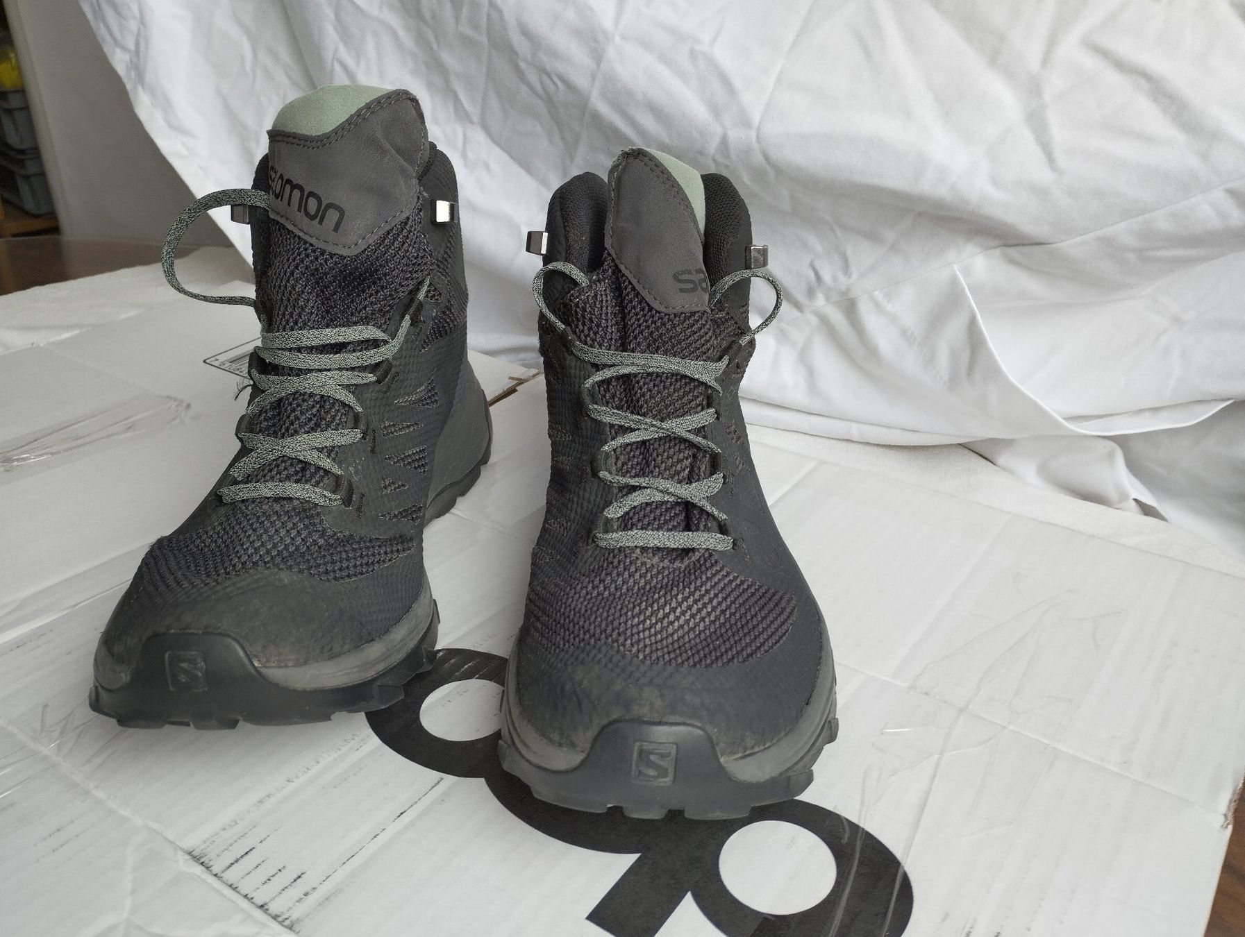 Salomon Scarpe da uomo: Salomon Gore Tex 45.3 – Usato da Oberwil BL venduto da suaku