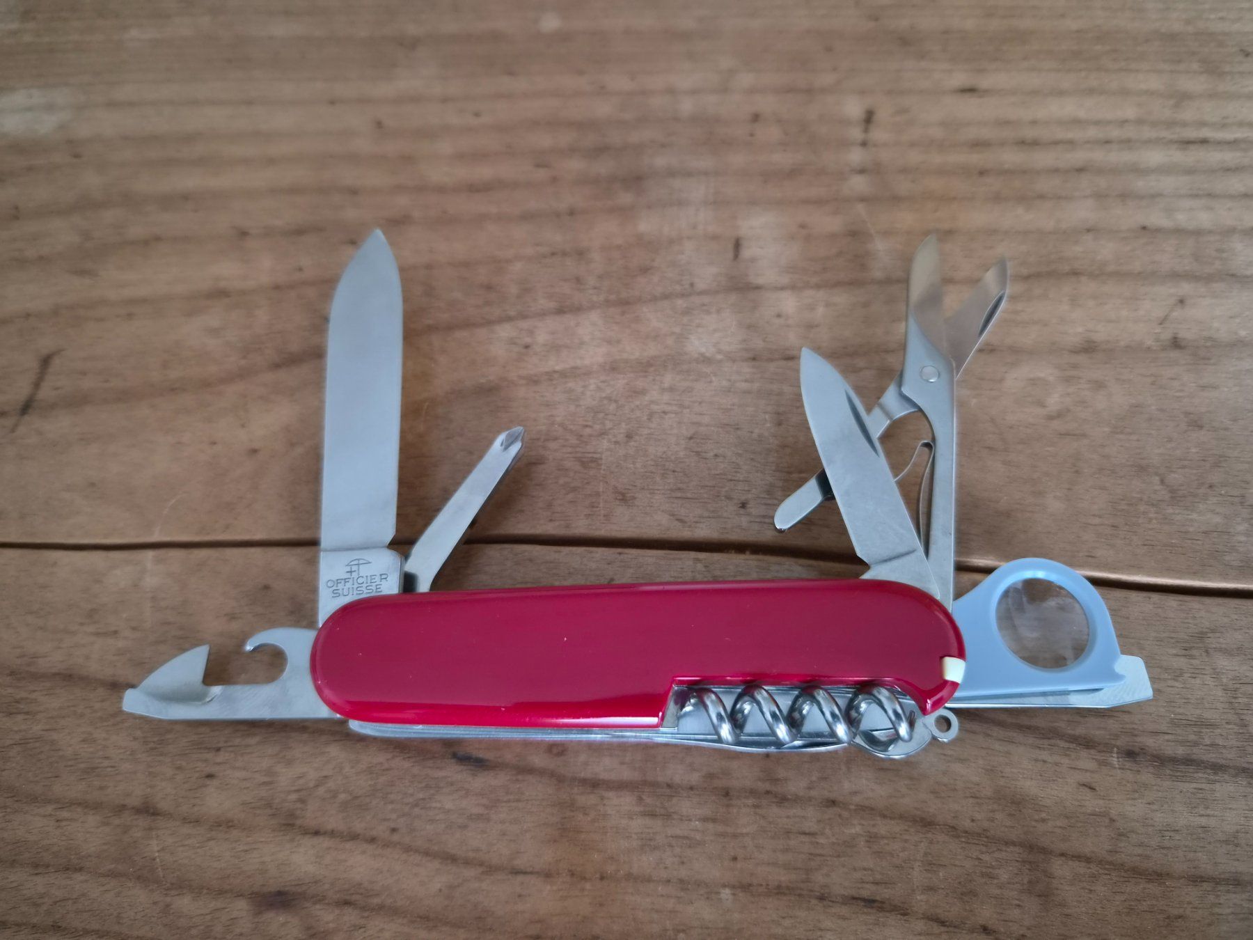 Victorinox Couteaux de poche: Taschenmesser - Victorinox – Neuf (Voir description) à Laupen BE par R11rs 1