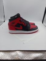 Nike Air Jordan 1 Mid (EU38.5)