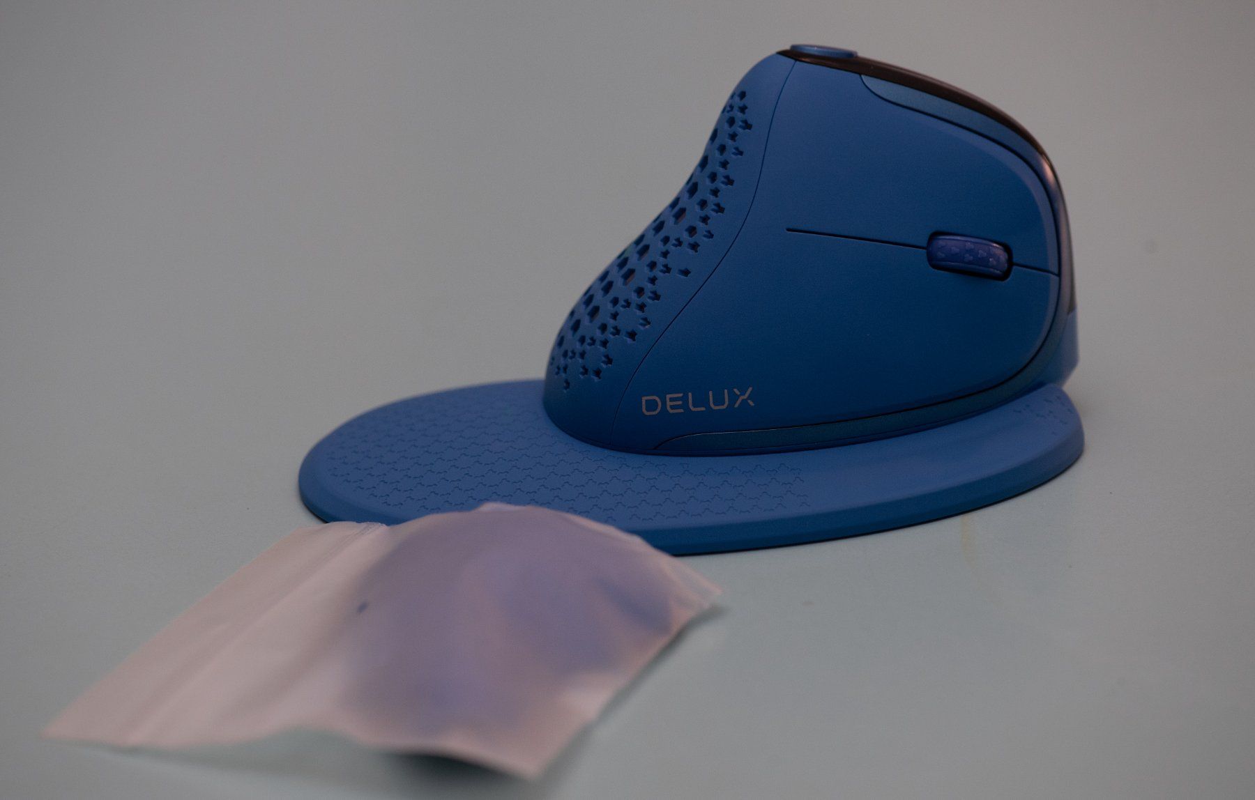 Mouse: Delux Vertical Maus – Usato da Reinach BL venduto da ATA2013