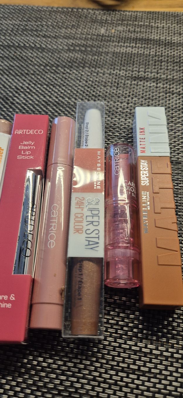 Make-up: Lippenprodukte Set – Neu und originalverpackt aus Waltenschwil von jane210 2