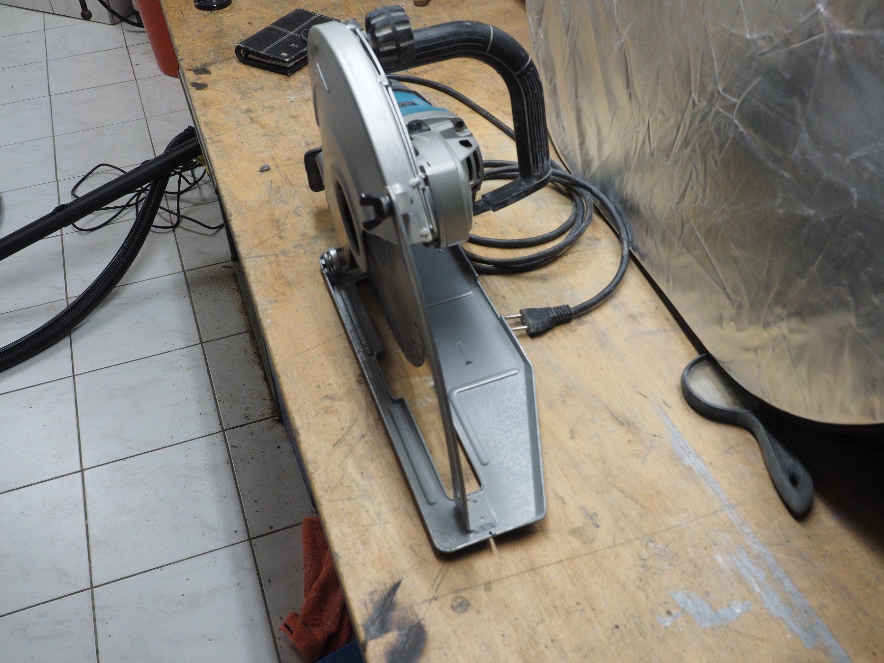 Makita Alle Maschinen: Diamantschneider Makita – Gebraucht aus Arboldswil von Alexis46 3