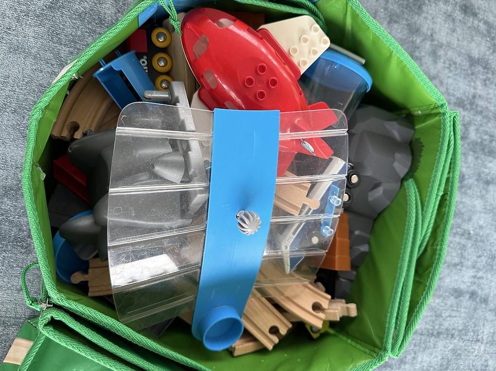 Spielzeuge: Brio Holz Zug Set – Gebraucht aus Zürich von dan_7cj7 1