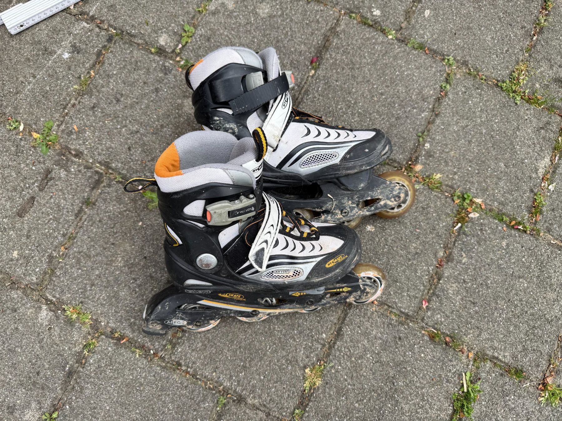 Pattini in linea & Pattini a rotelle: Inline-Skates – Usato da Büren an der Aare venduto da casastotzer 1