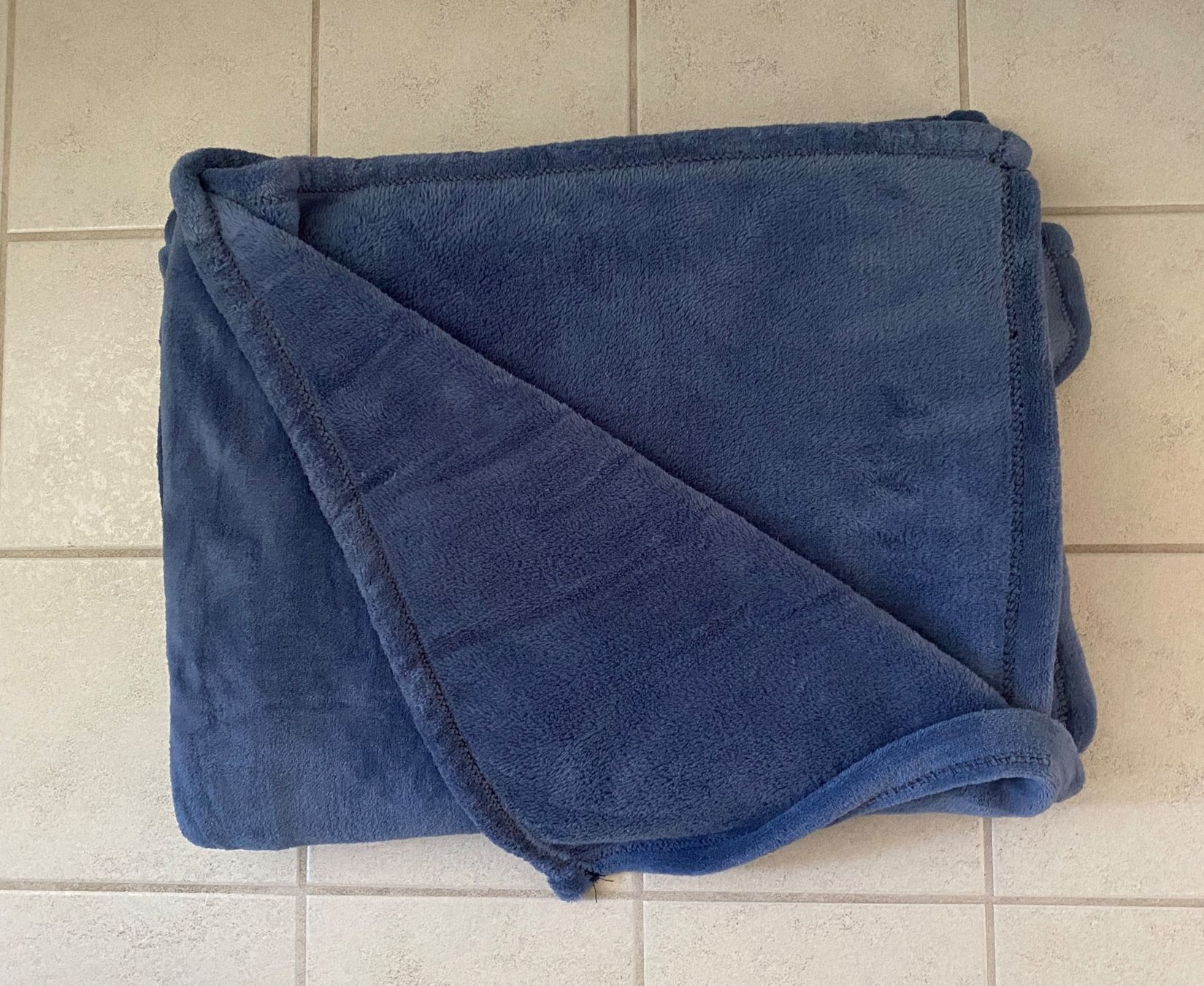 Micasa Couvertures: Decke Micasa ANDRO 150x200cm 100% Polyester blau – Neuf (Voir description) à Hünibach par nadalila 1