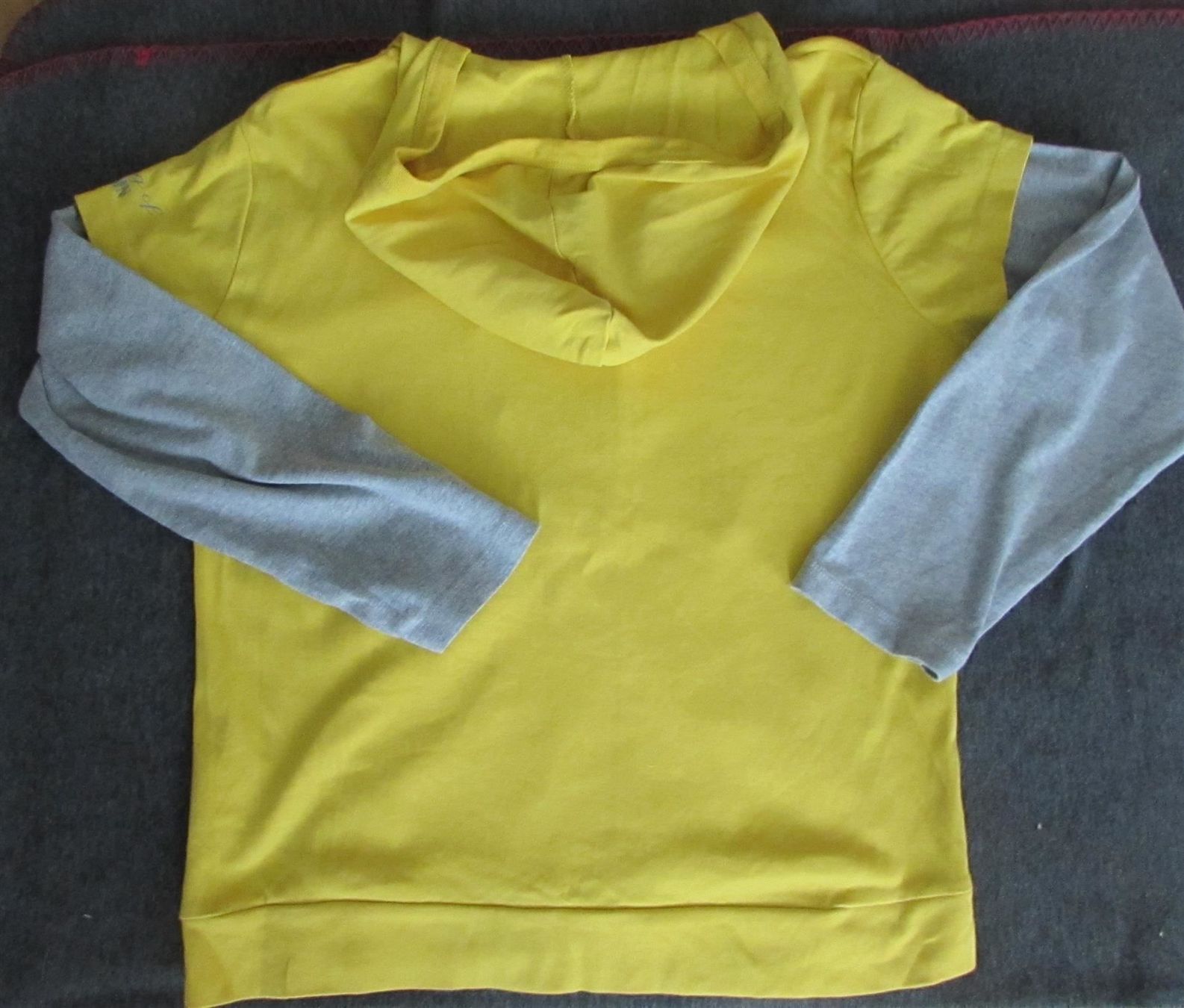 T-Shirts: Kapuzen-T-Shirt langarm – Gebraucht aus Aadorf von Olymp05 5