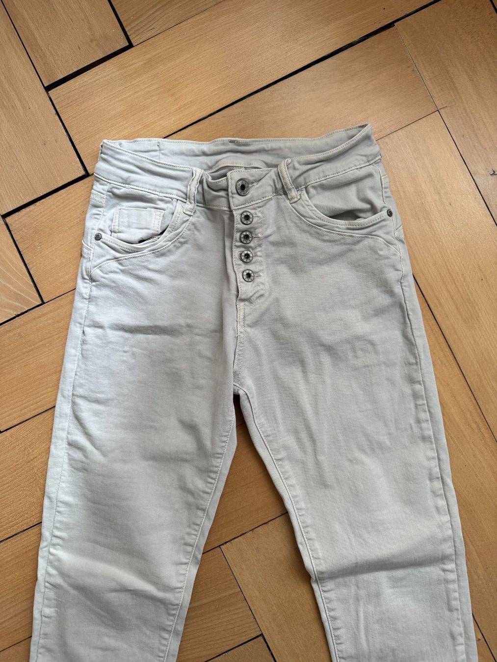 Jeans: Skinny Jeans hellgrau S – Usato da Zürich venduto da Diazaio 1