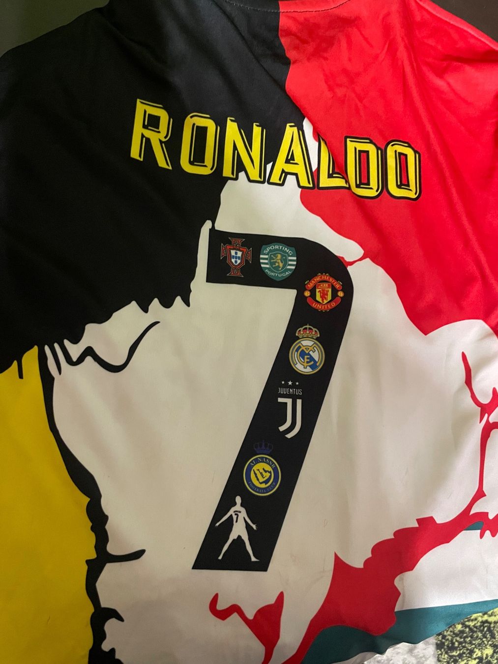 Scarpe, pantaloni & magliette da ginnastica: Trikot Ronaldo nicht Original – Usato da Niederlenz venduto da JasminaK01 1