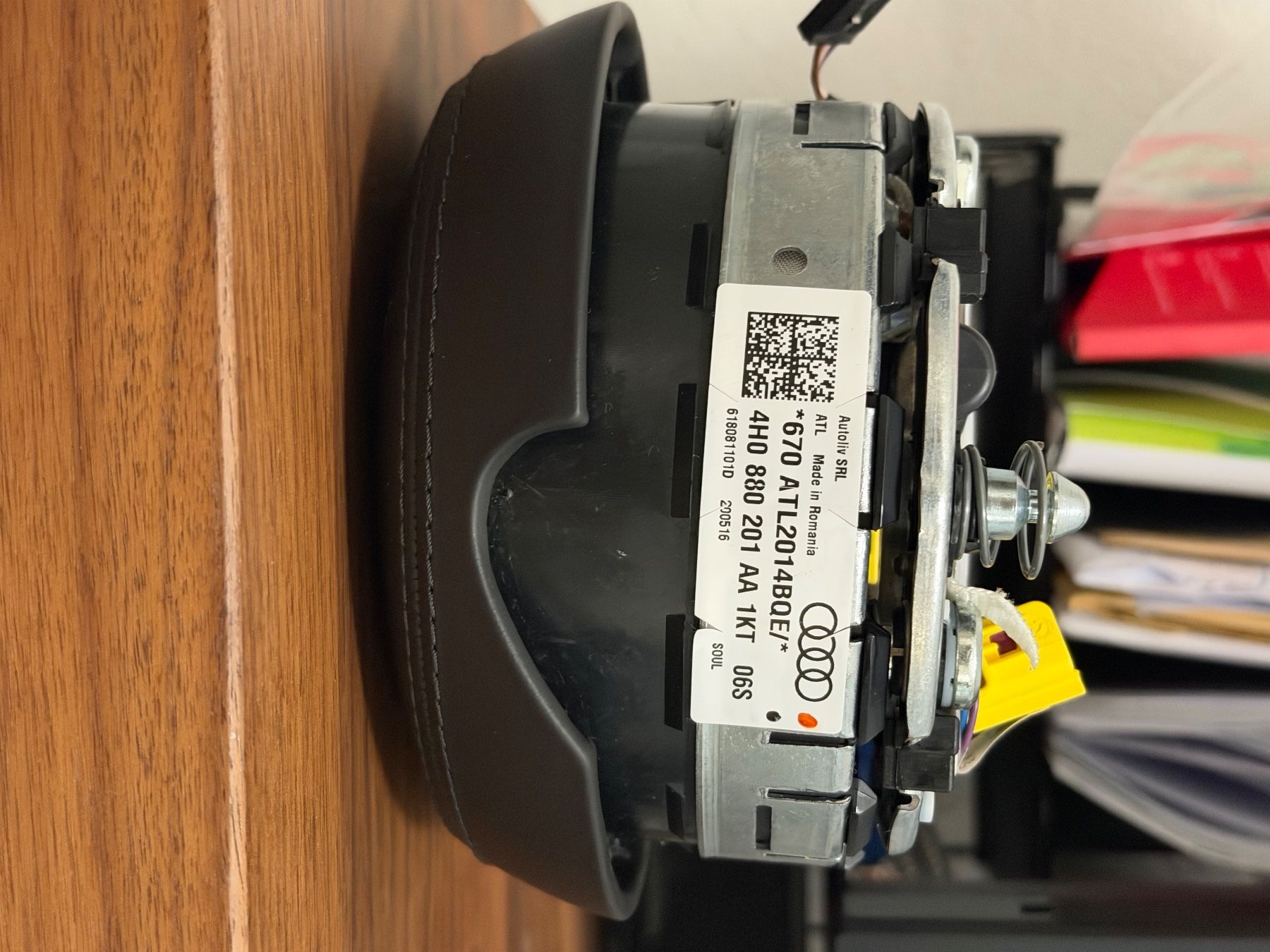 Audi Tutti pezzi di ricambio auto: Airbagmodul Audi A/S8 D4.5 4H beledert – Usato da Grenchen venduto da ste_w59c 1