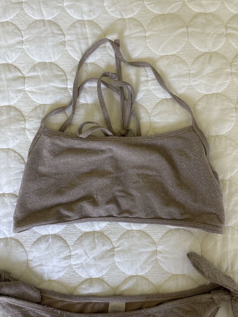Only Badekleider & Bikinis: Goldener Glitzerbikini only 40 – Gebraucht aus Cham von MC_0605