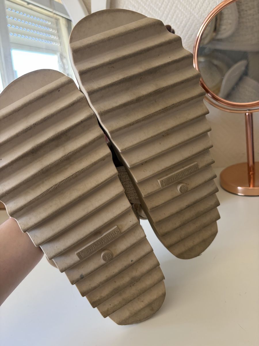 Stradivarius Damenschuhe: Stradivarius Sandalen Gr.39  – Gebraucht aus Basel von Brunner.T 5