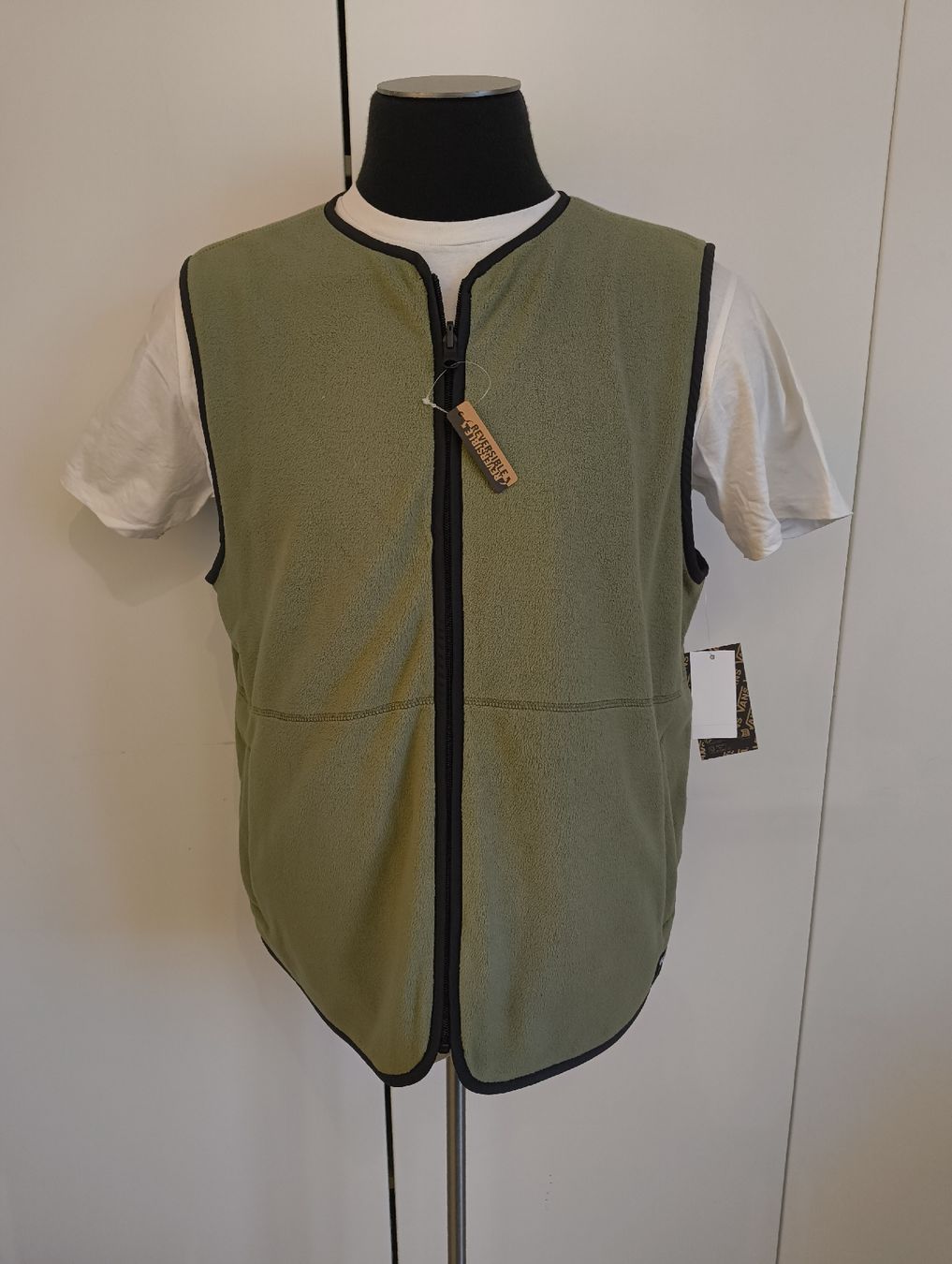 Gilet & Giacche: Vans Veste, Reversible, Fleece, Grösse M – Nuovo e nell'imballaggio originale da Uitikon Waldegg venduto da PJLS1