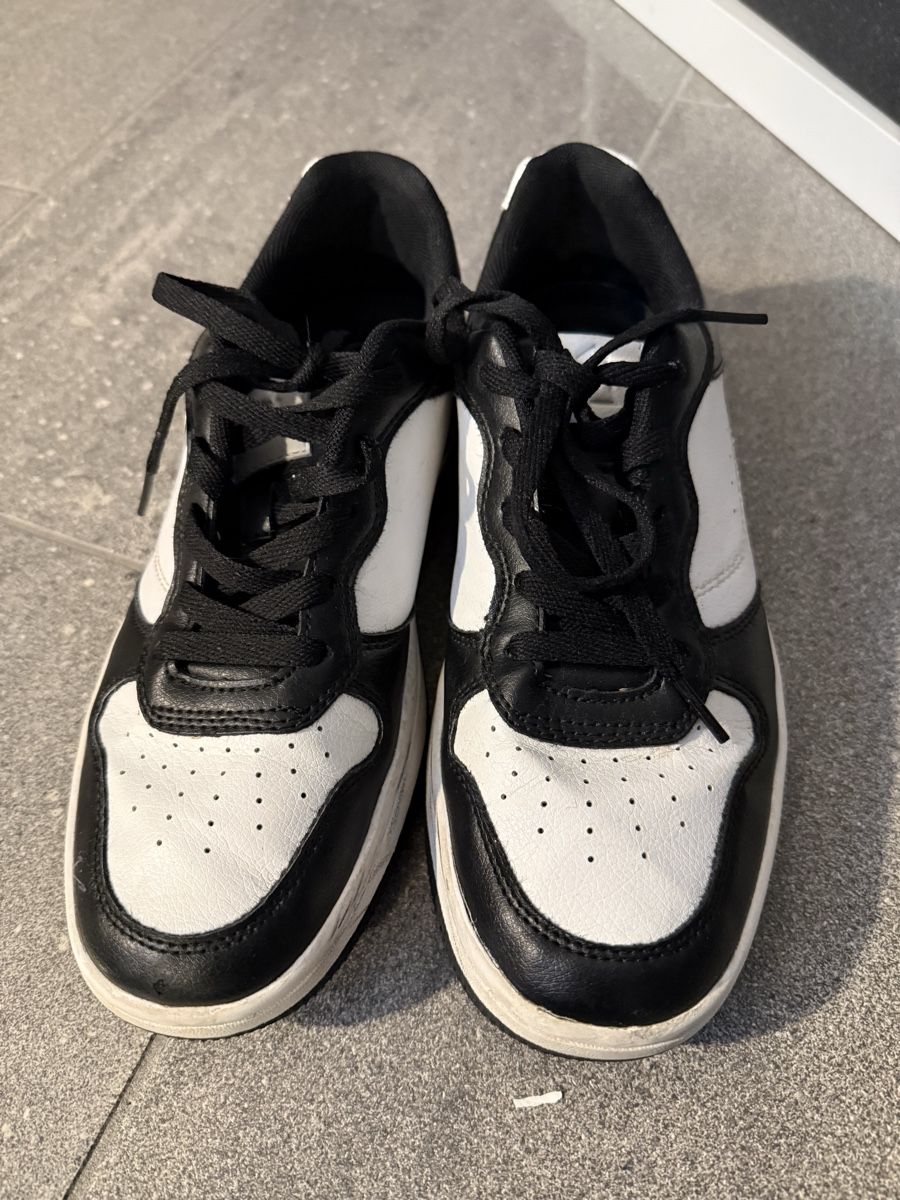 Scarpe per ragazzi: Coole Sneaker von Beach Mountain, Grösse 40 – Usato da Muri AG venduto da Hawaiiandream 1